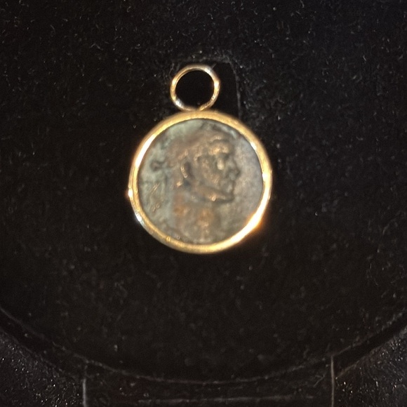 14k Gold Ancient Coin Necklace Pendant - Picture 3 of 5